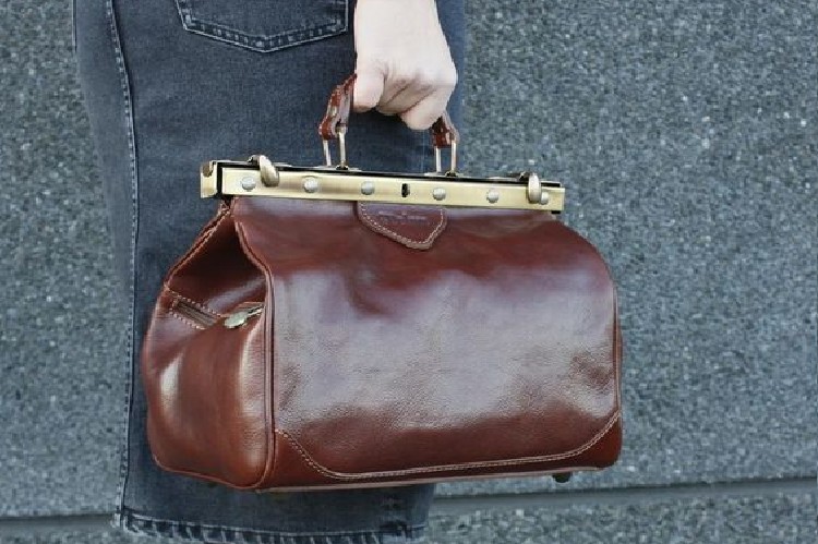 Before Neverfull, There Exists the&nbsp;Gladstone